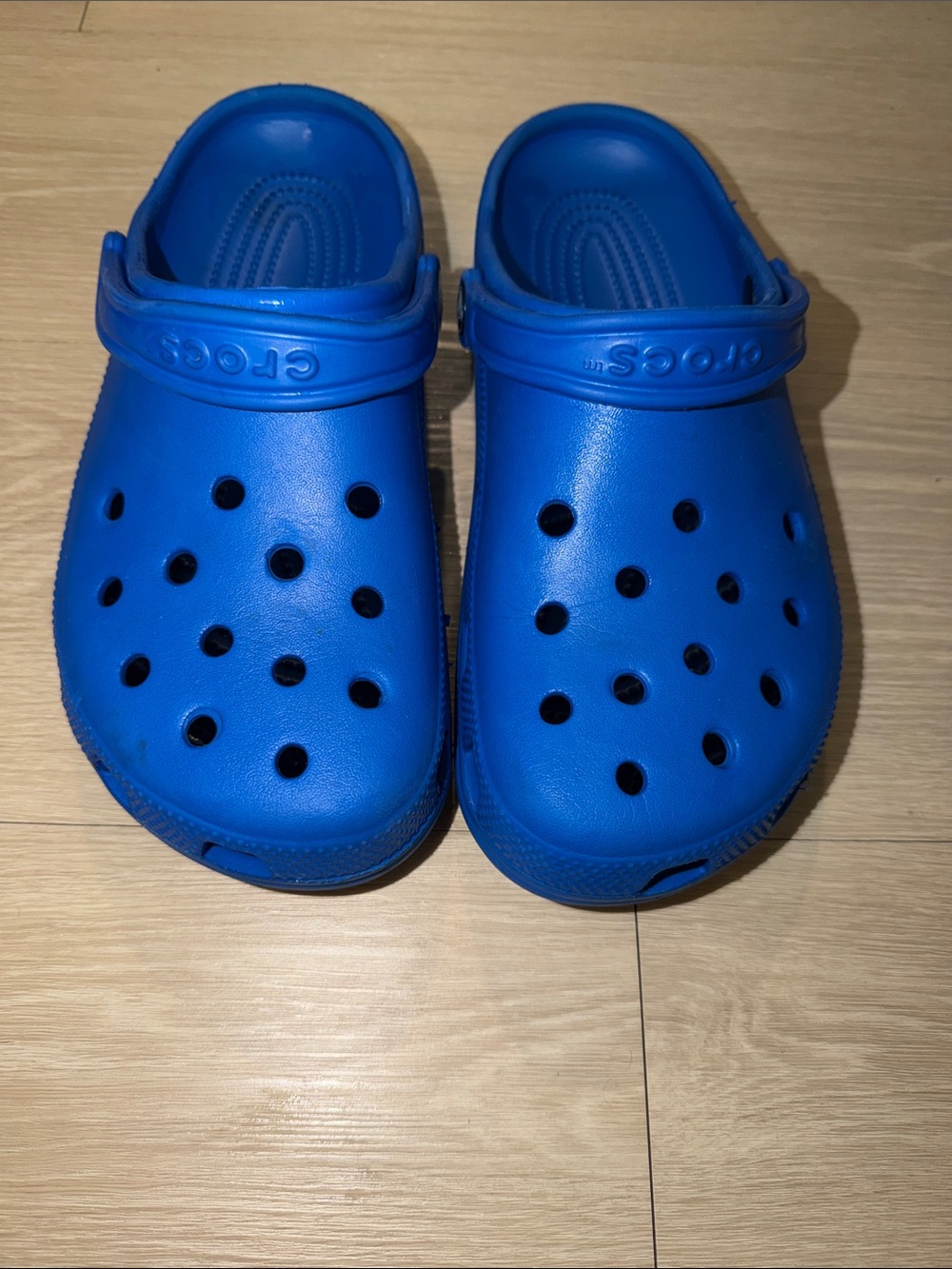Men’s CROCS  Classic Clogs - Royal Blue Comfortable Everywhere Slides